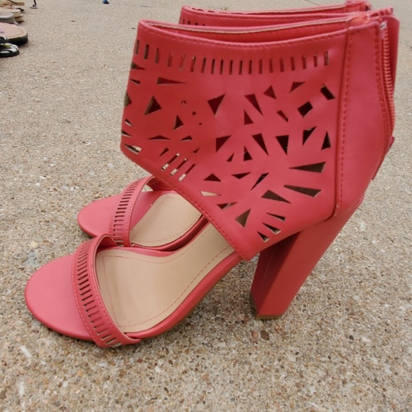 Shoes - Picture 2 of 3